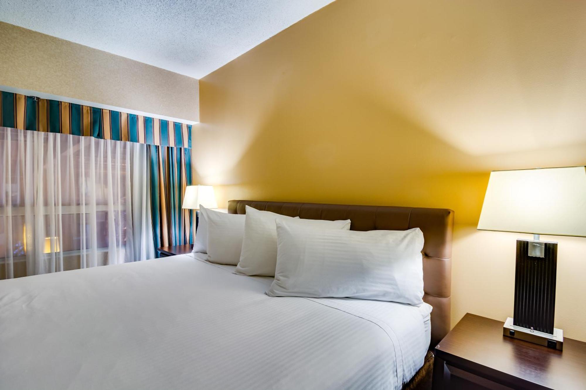 Sawridge Inn And Conference Centre Edmonton South Oda fotoğraf