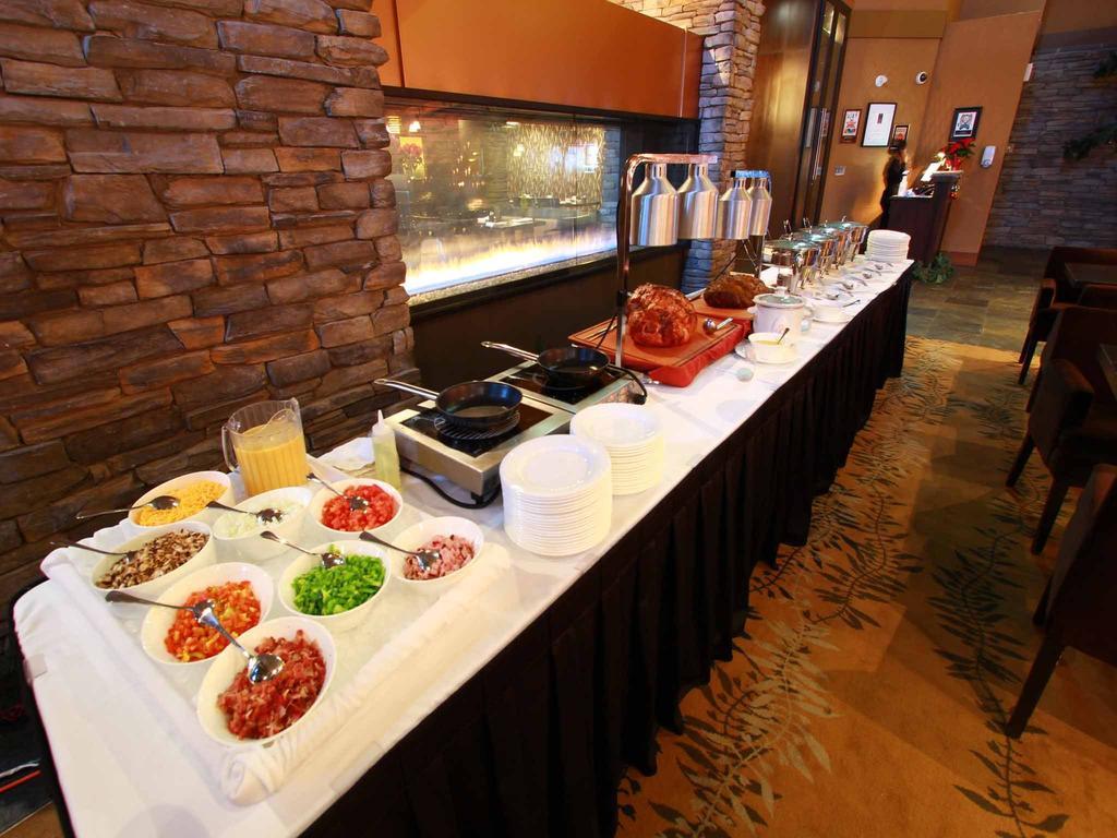 Sawridge Inn And Conference Centre Edmonton South Dış mekan fotoğraf