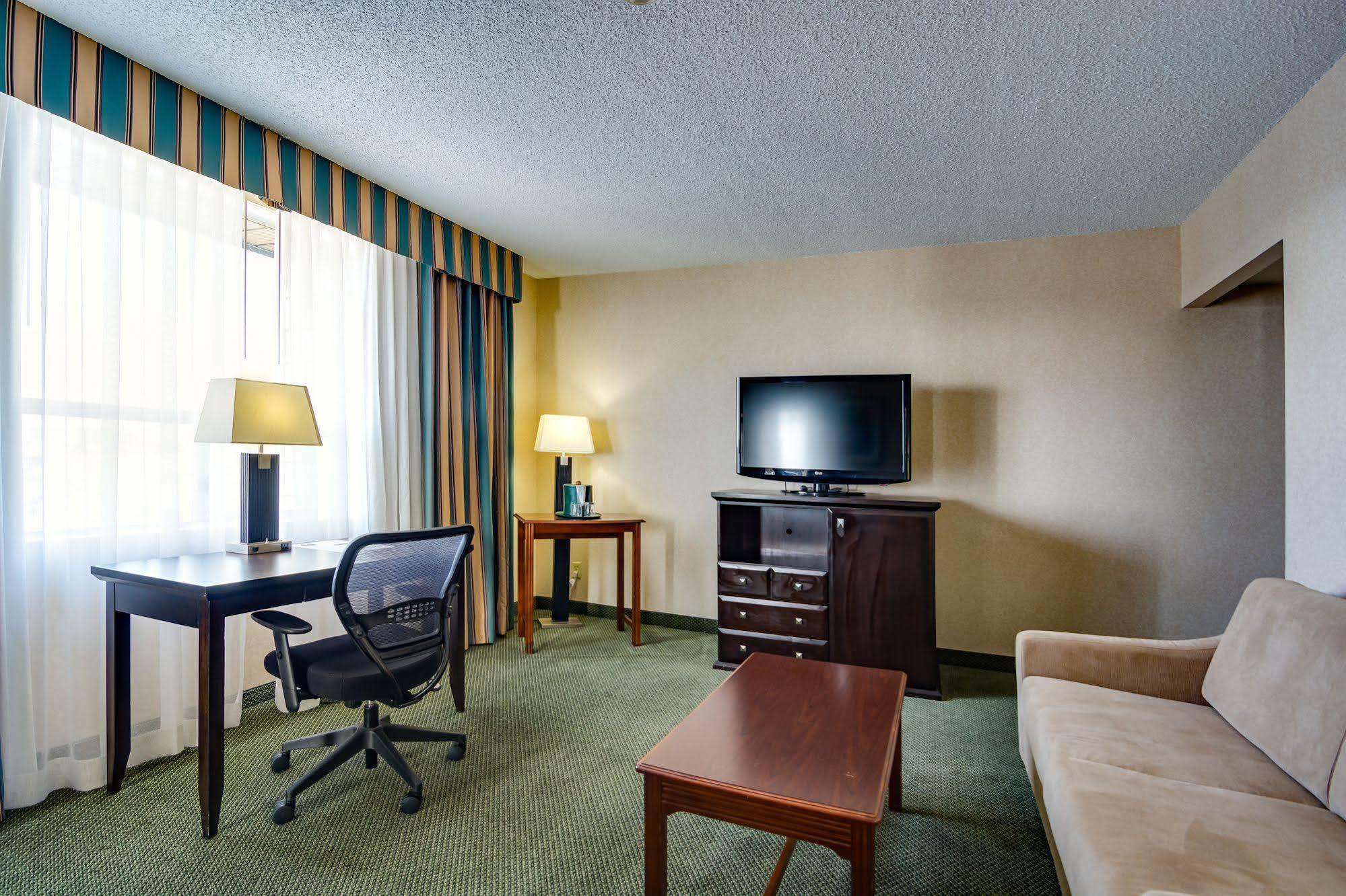 Sawridge Inn And Conference Centre Edmonton South Dış mekan fotoğraf