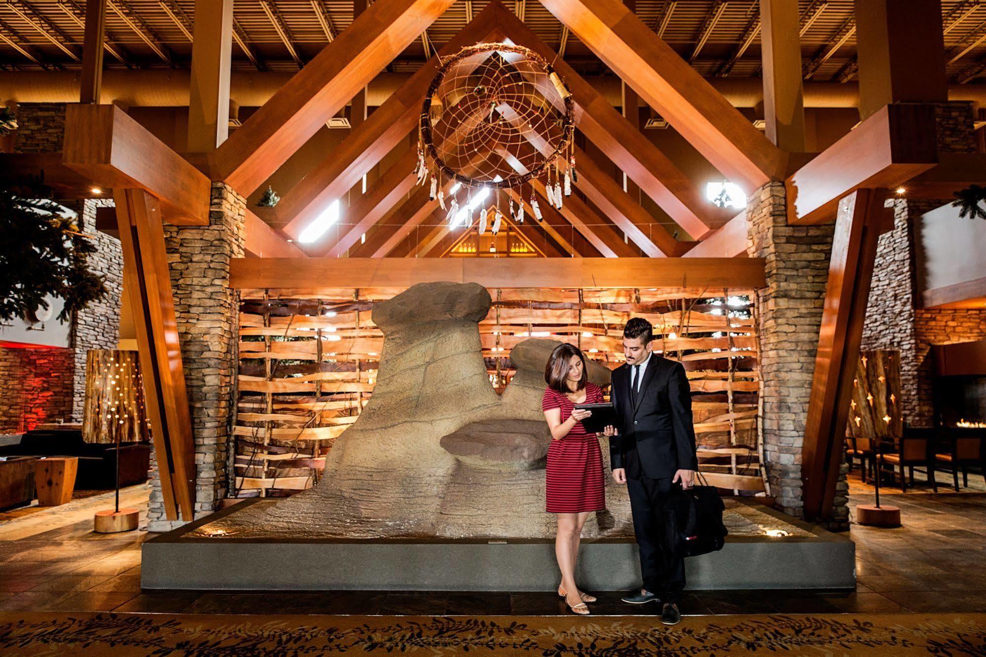 Sawridge Inn And Conference Centre Edmonton South Dış mekan fotoğraf